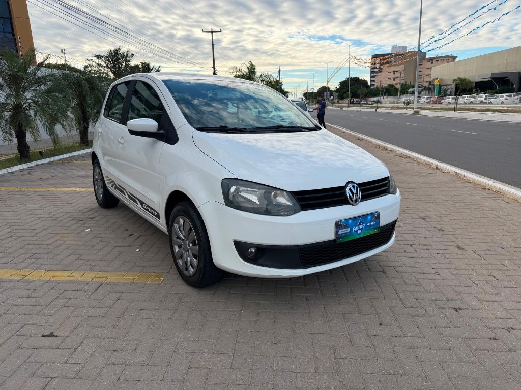 Volkswagen Fox Fox 1.0 Mi Total Flex 8V 3p 2013