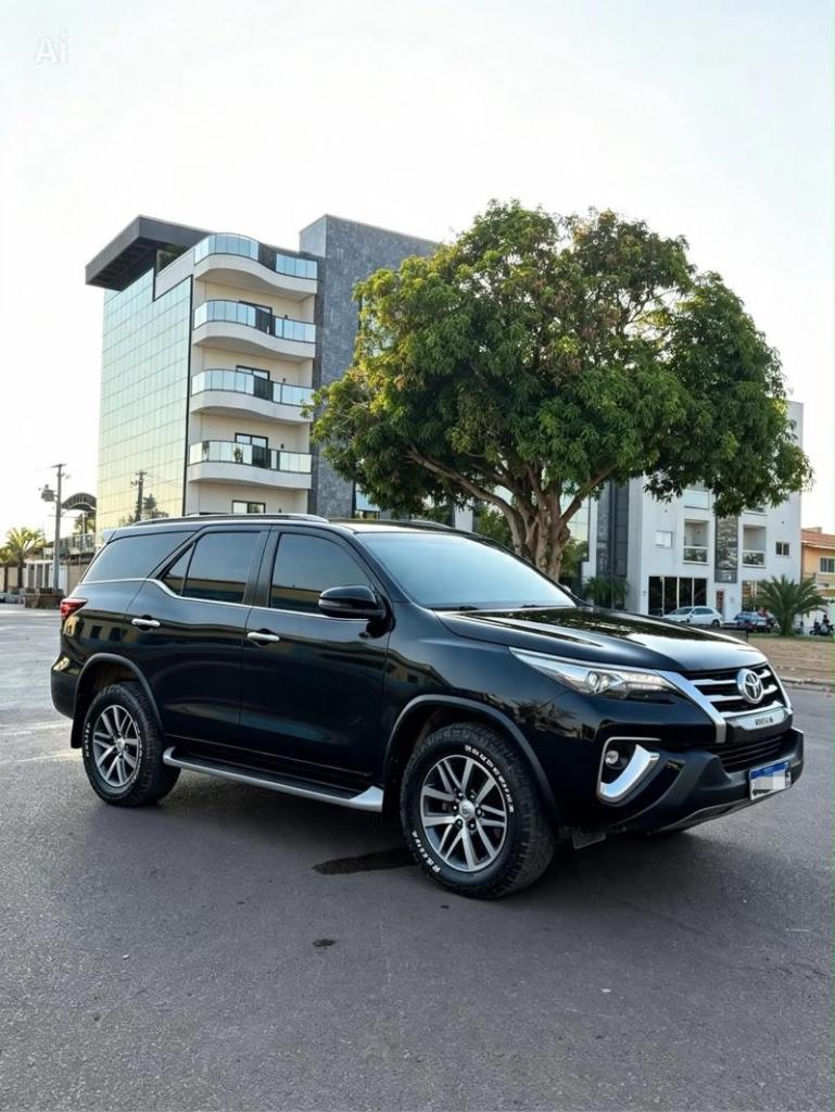 Toyota Sw4 Hilux SW4 SRX 4x4 2.8 TDI 16V Dies. Aut. 2019
