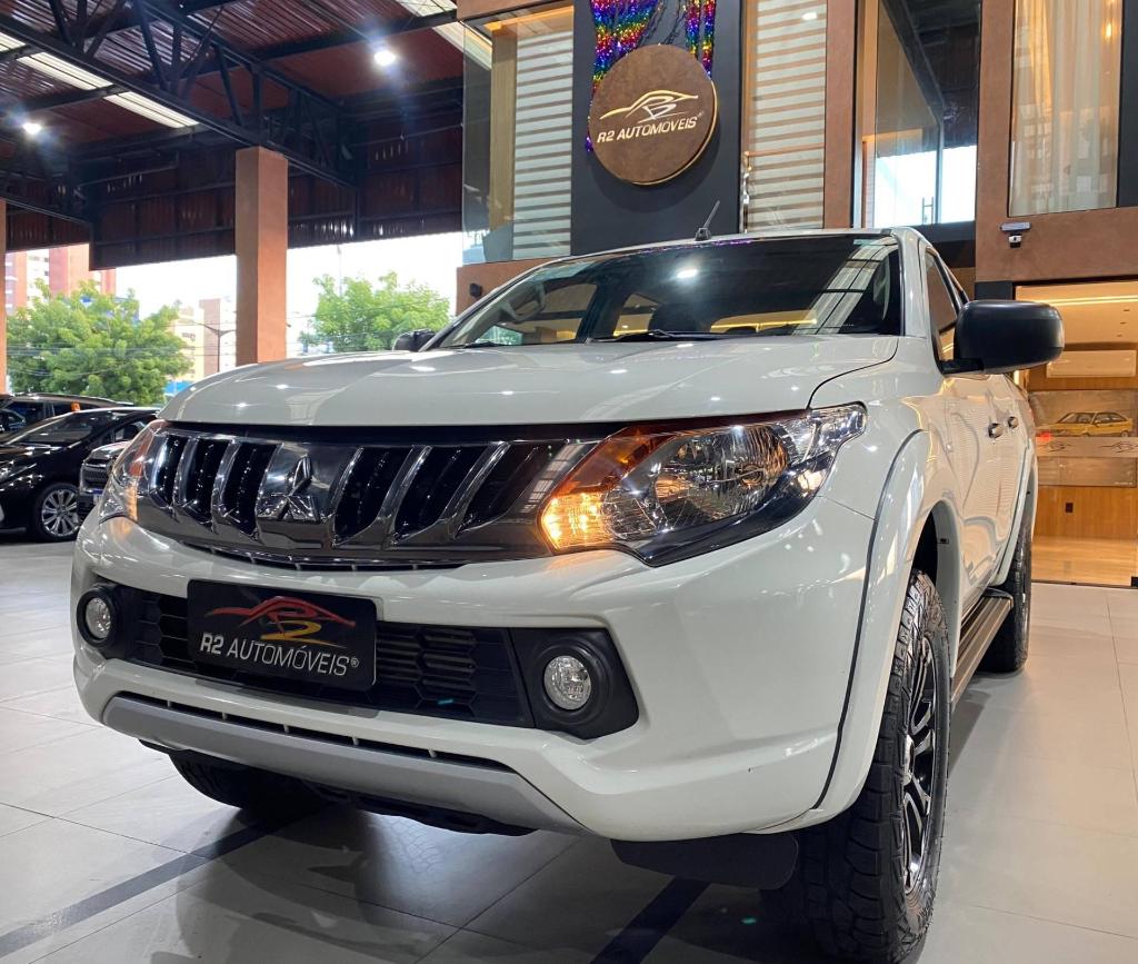 Mitsubishi L200 2025