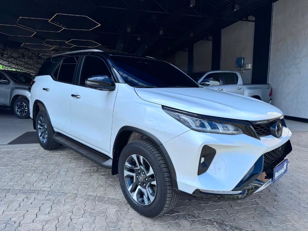 Toyota Sw4 2.8 Tdi Diamond 7l Auto 4wd 2025