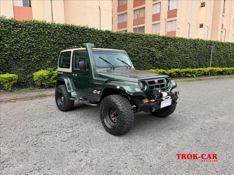 Troller T4 3.0 TETO DE LONA 16V TURBO ELETRONIC DIESEL 2P MANUAL 2011