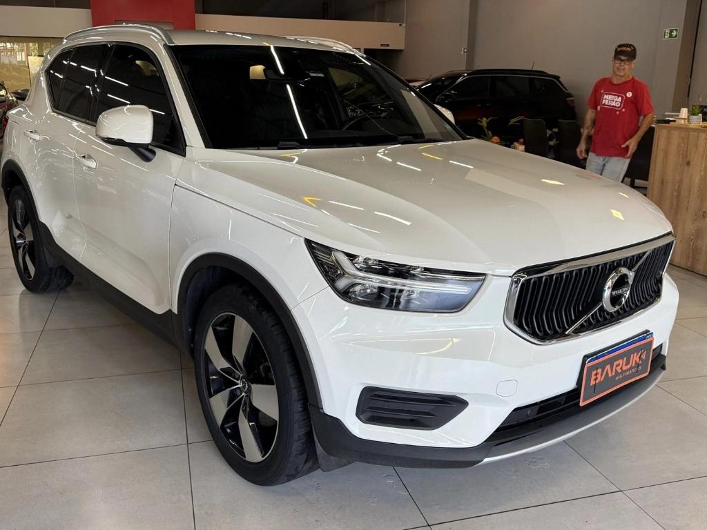 Volvo Xc40 2.0 T5 GASOLINA MOMENTUM AWD GEARTRONIC 2018