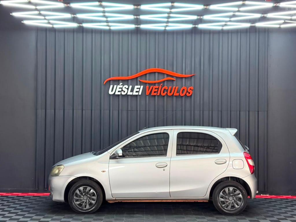 Toyota Etios ETIOS X 1.3 Flex 16V 5p Mec. 2014