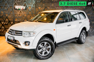 Foto do veículo Mitsubishi Pajero 3.2 4x4 T.i. Dies. 5p Aut
