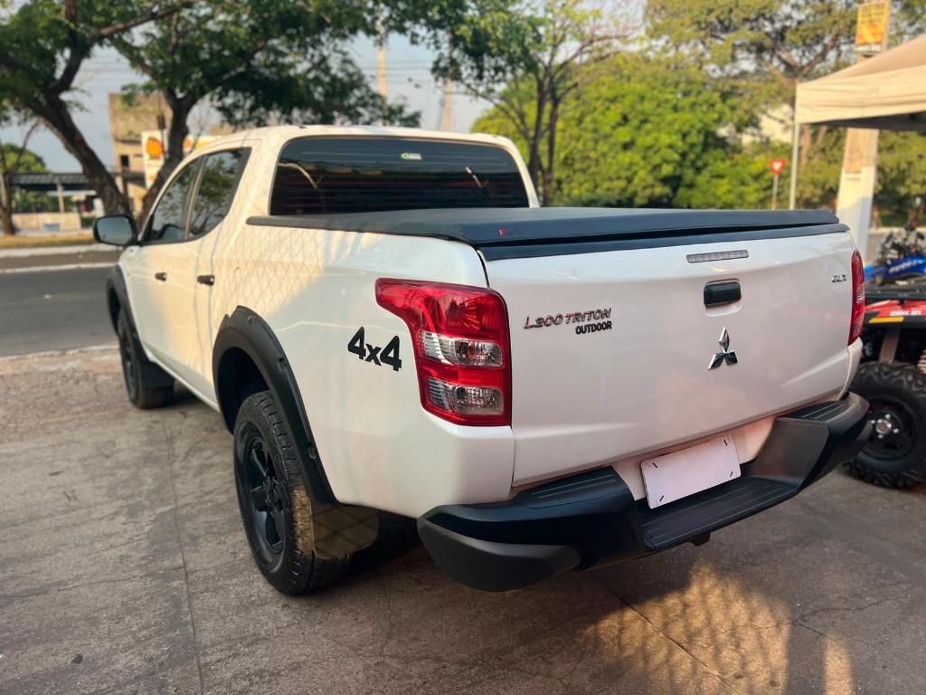 Mitsubishi L200 2.4 D Triton Savana Auto 4wd 2022