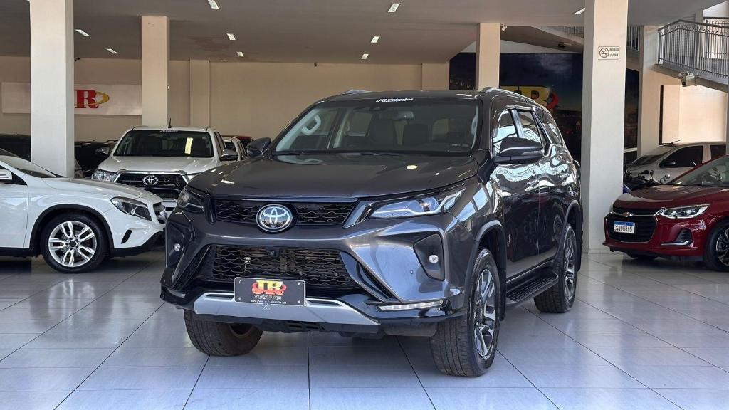 Toyota Sw4 2.8 Tdi Srx Platinum 7l Auto 4wd 2024