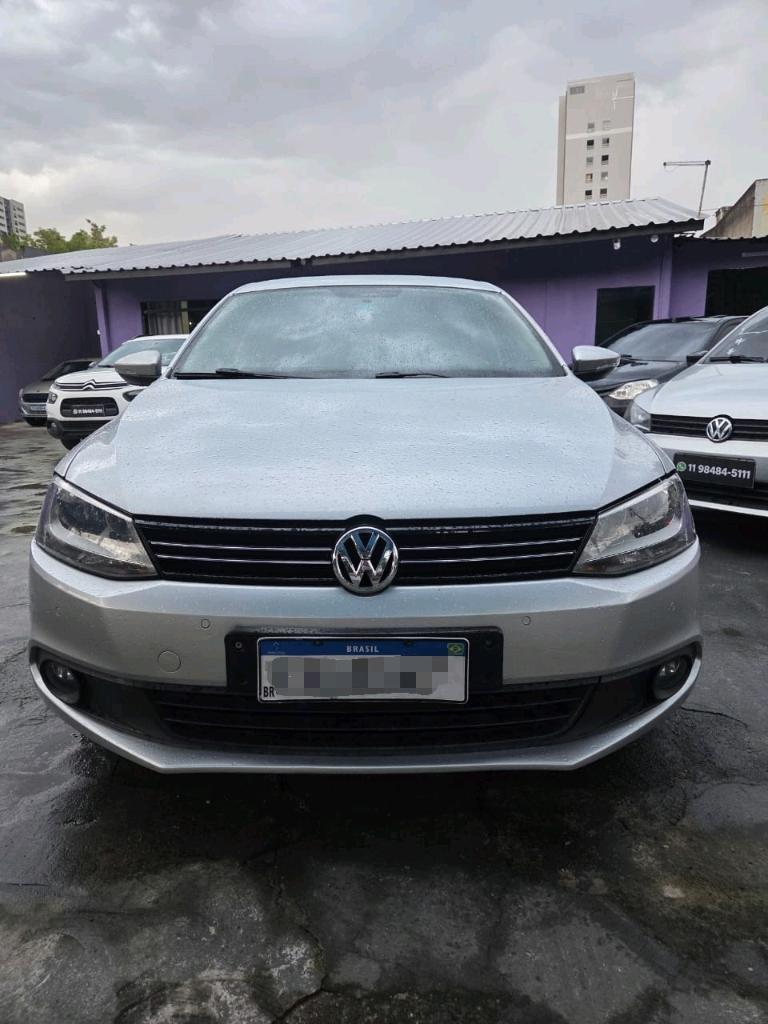 Volkswagen Jetta COMFORTLINE 2.0 8V FLEX 2013