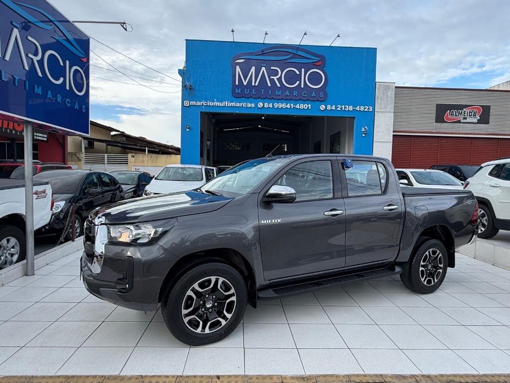 Toyota Hilux 2023