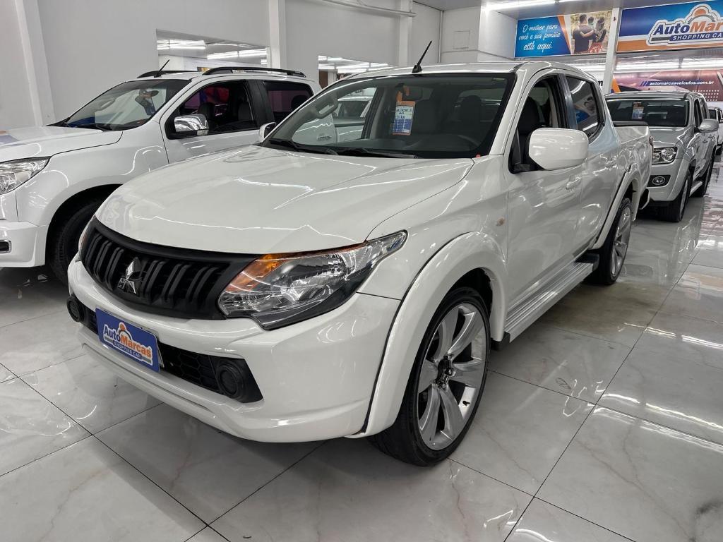 Mitsubishi L200 L200 Tri. Outd. GLX 2.4 CD 4x4 Die. Mec. 2021