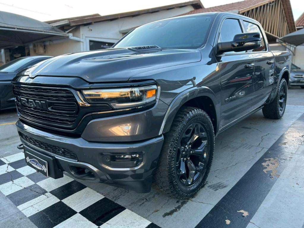 Ram 1500 CD LIMITED 4X4 5.7 AT 2024