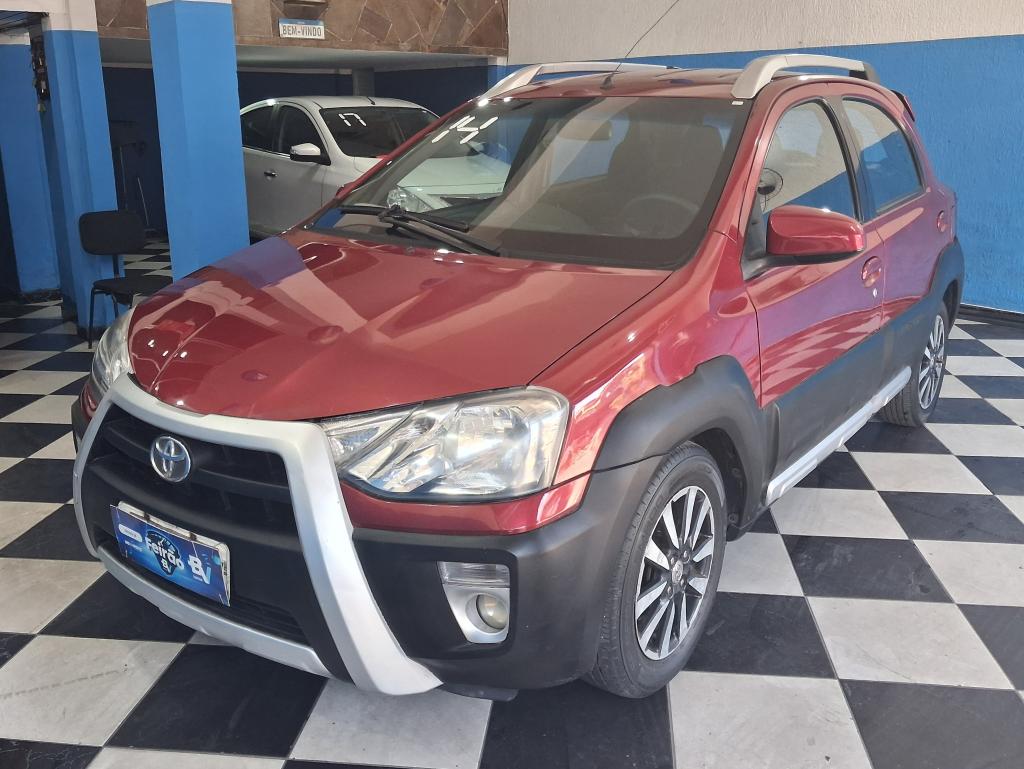 Toyota Etios CROSS 1.5 16V FLEX 2014