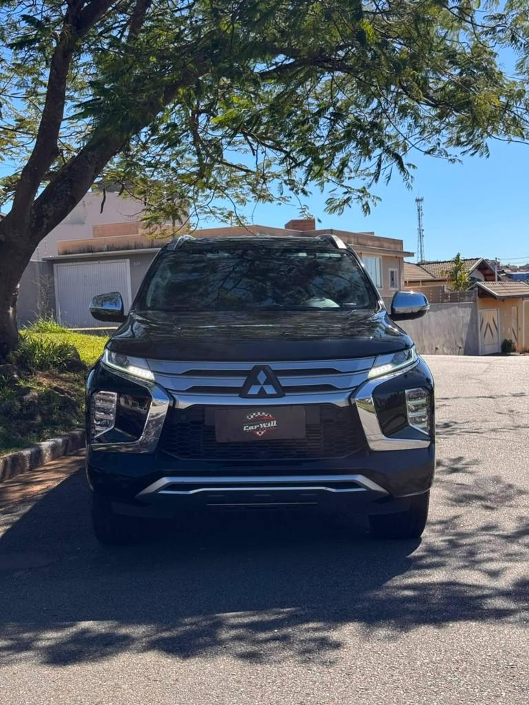 Mitsubishi Pajero 2022