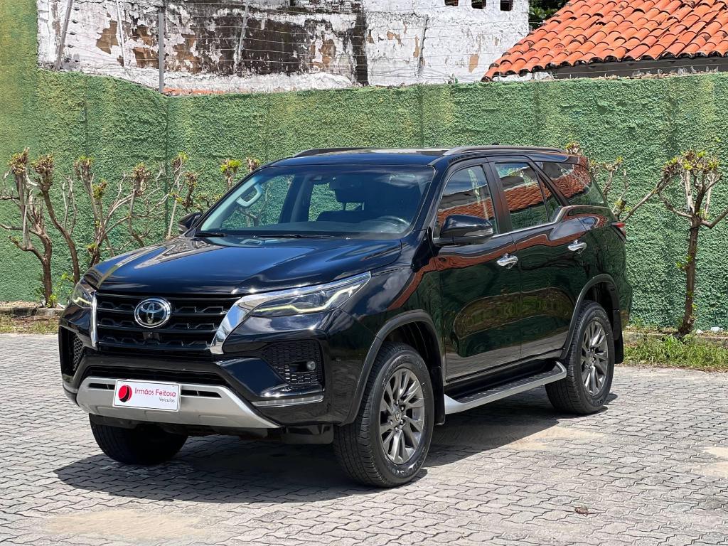 Toyota Hilux Sw4 SRX 4X4 2.8 TB 5LUG AT 2022