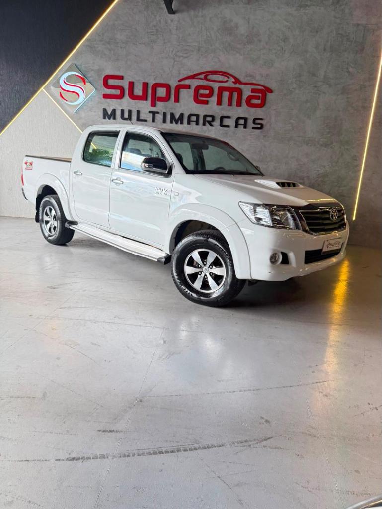 Toyota Hilux 3.0 STD 4X4 CD 16V TURBO INTERCOOLER DIESEL 4P MANUAL 2015