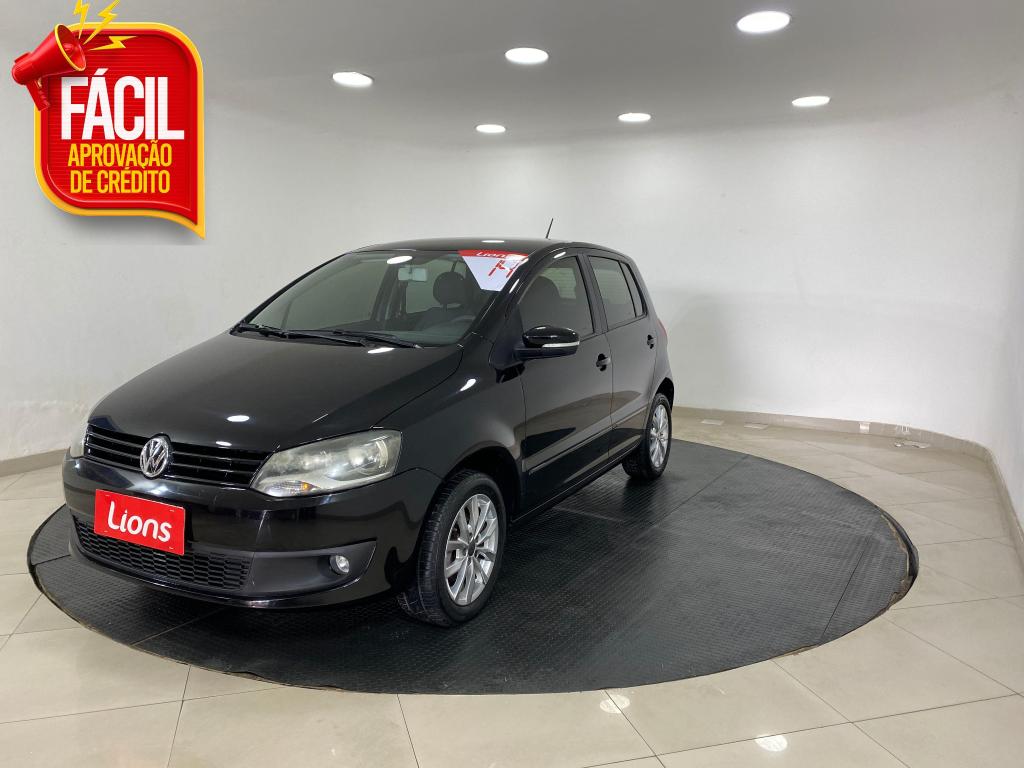 Volkswagen Fox Fox 1.0 Mi Total Flex 8V 3p 2014
