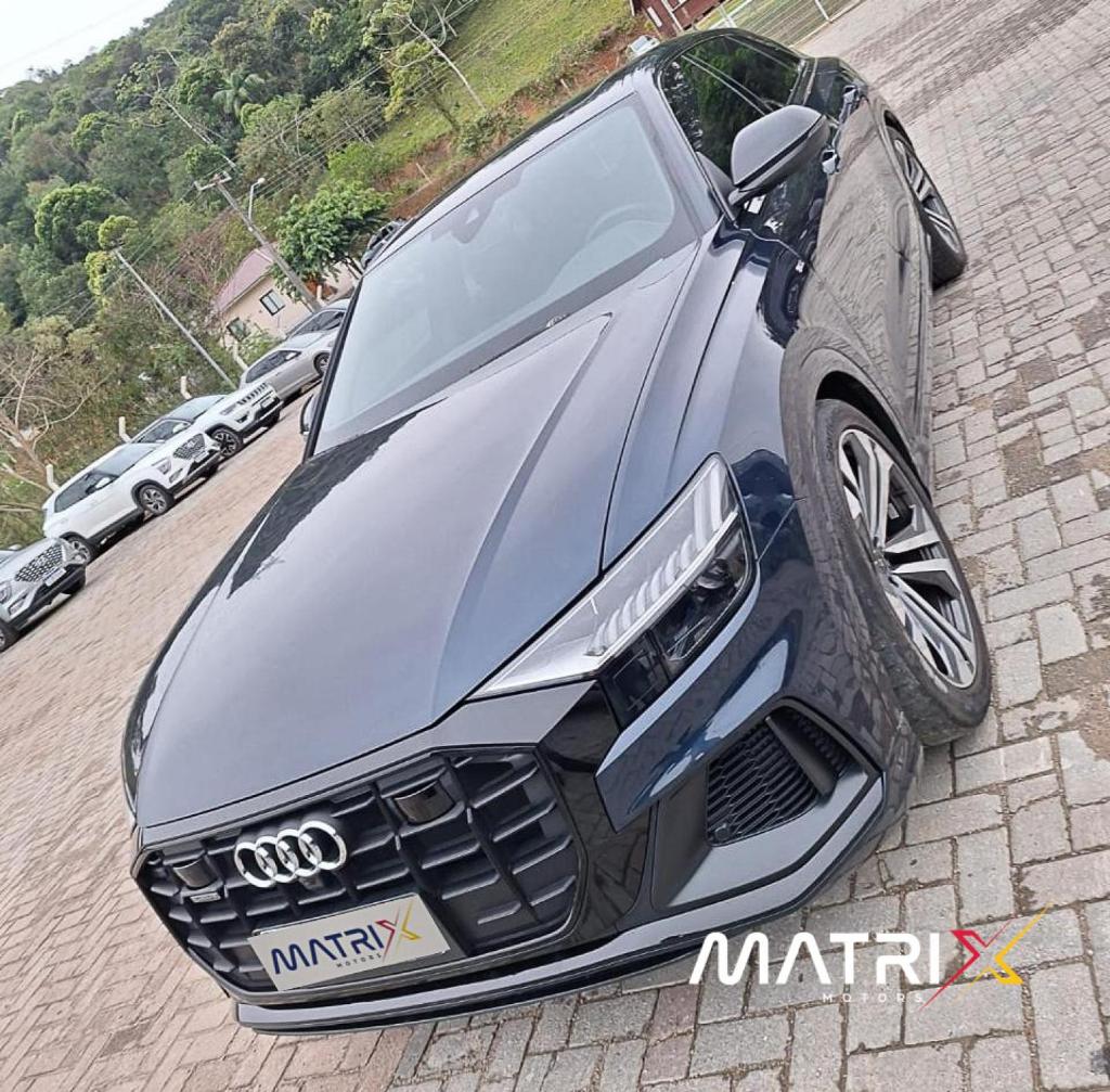 Audi Q8 2023