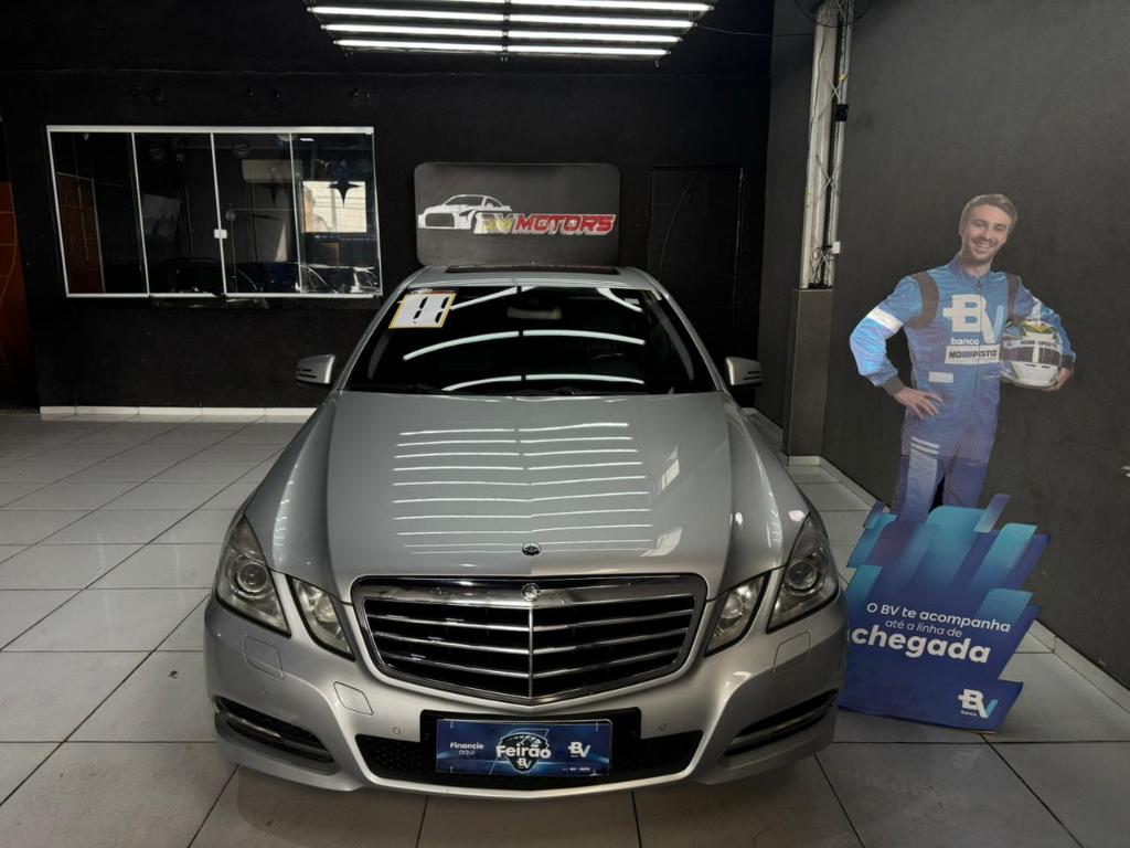 Mercedes-Benz E 350 3.5 AVANTGARDE V6 GASOLINA 4P AUTOMÁTICO 2011