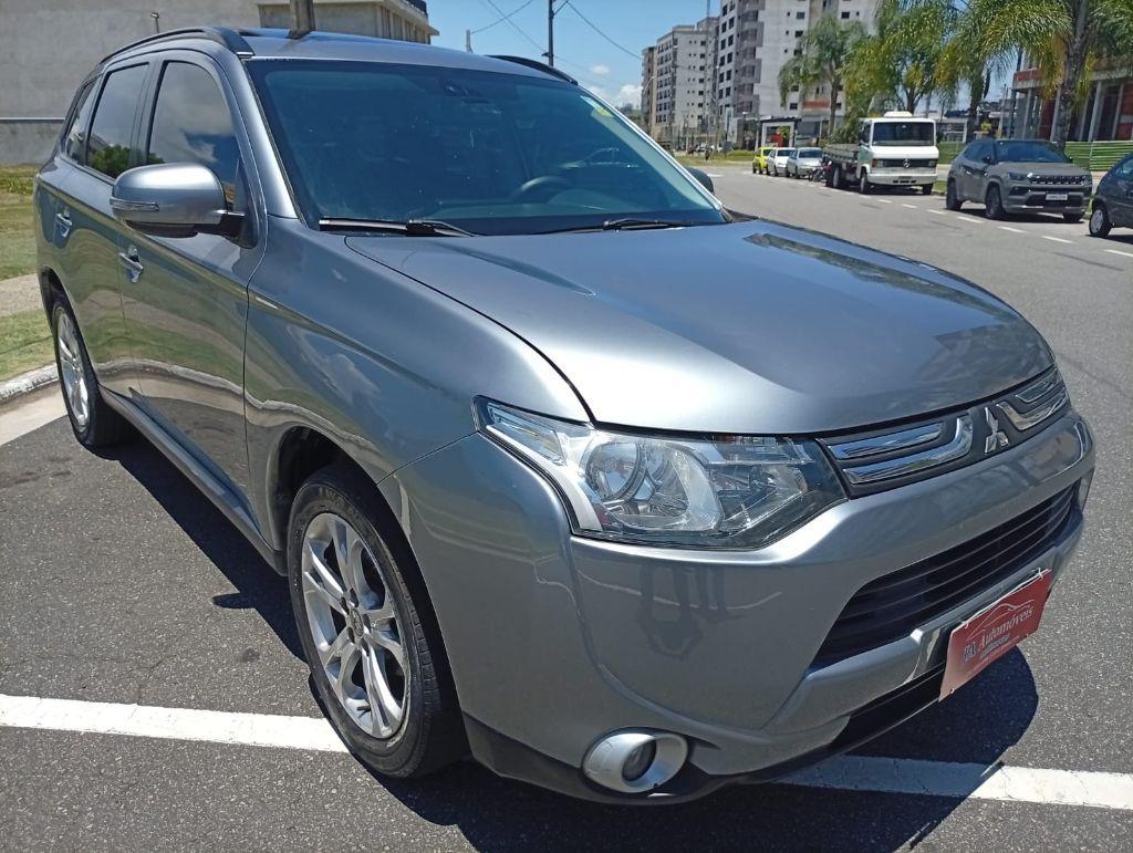 Mitsubishi Outlander OUTLANDER 2.0 16V 160cv Aut. 2015