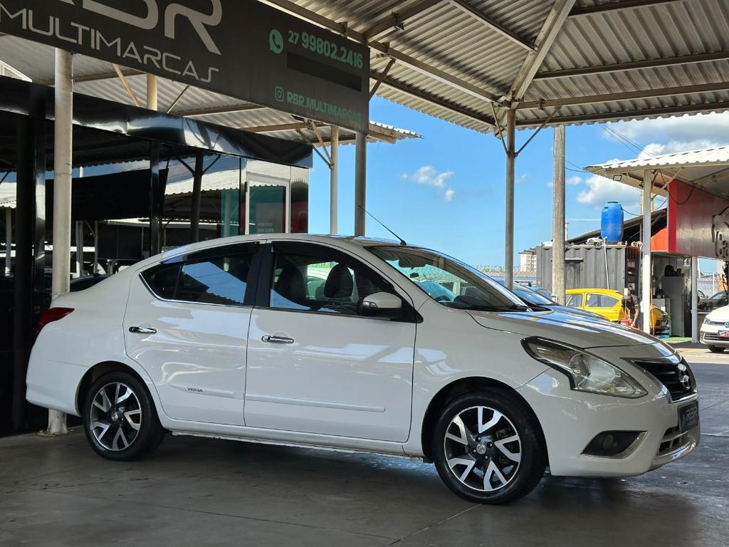 Nissan Versa SL 1.6 16V 2017