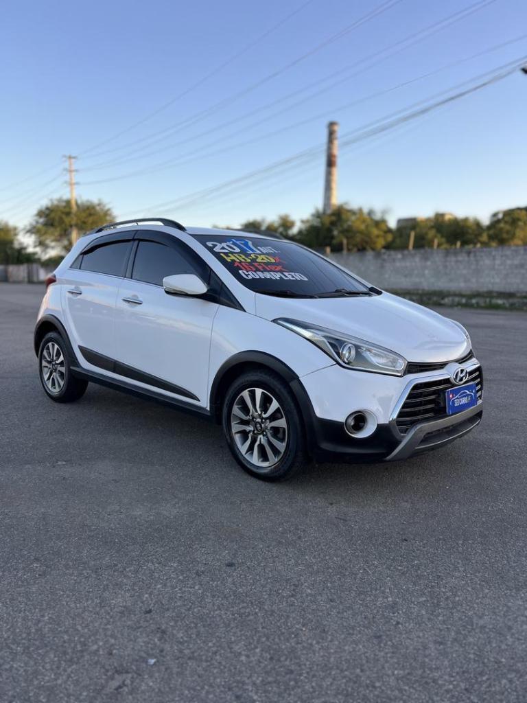 Hyundai Hb20X 1.6 16V PREMIUM FLEX 4P AUTOMÁTICO 2017
