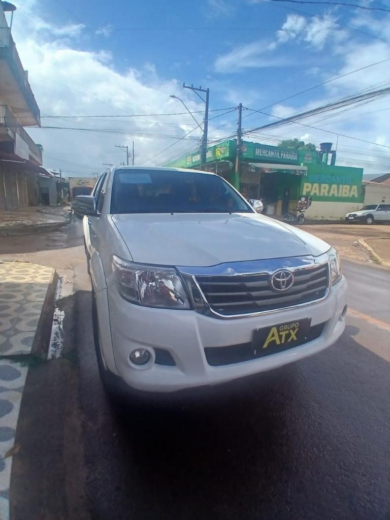 Toyota Hilux 2.7 SRV 4X2 CD 16V FLEX 4P AUTOMÁTICO 2015