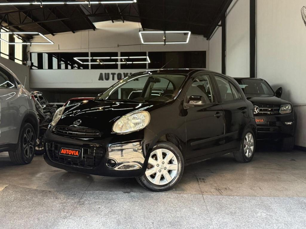 Nissan March 1.6 SV 16V FLEX 4P MANUAL 2013
