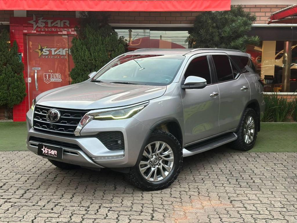 Toyota Hilux Sw4 Hilux SW4 SRX 4x4 2.8 TDI 16V Dies. Aut. 2022