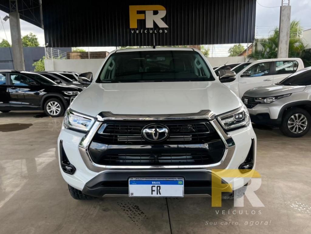 Toyota Hilux CD SRX 4X4 2.8 TDI 16V DIESEL AUT. 2024