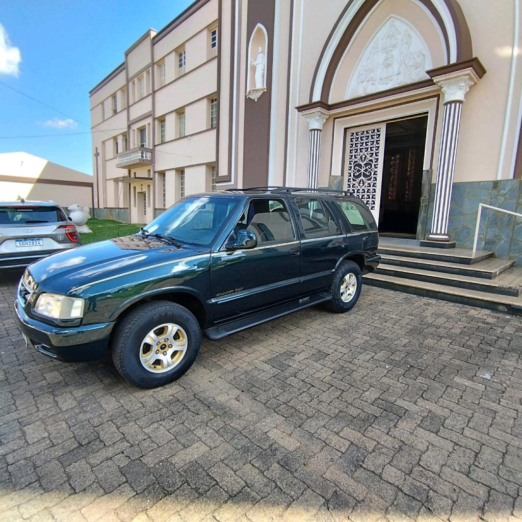 Chevrolet Blazer DLX EXECUTIVE 4X4 4.3 SFI V6 1998
