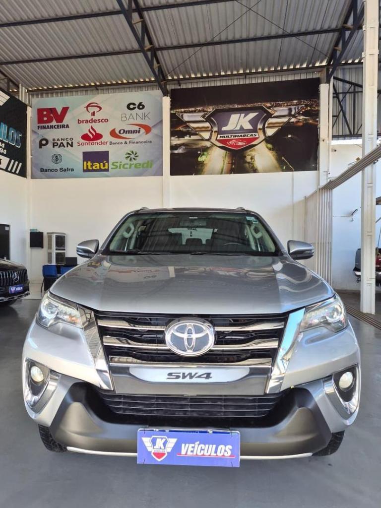 Toyota Hilux 2016