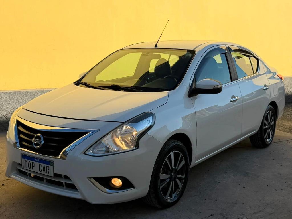 Nissan Versa