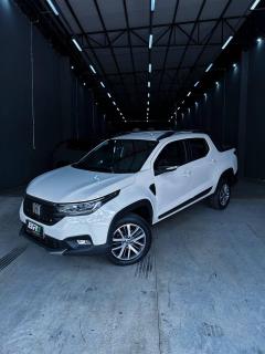 Foto do veículo Fiat Strada 1.3 Cabine Dupla Volcano Cvt