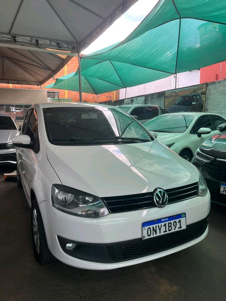 Volkswagen Fox 1.6 Vht Total Flex 2014