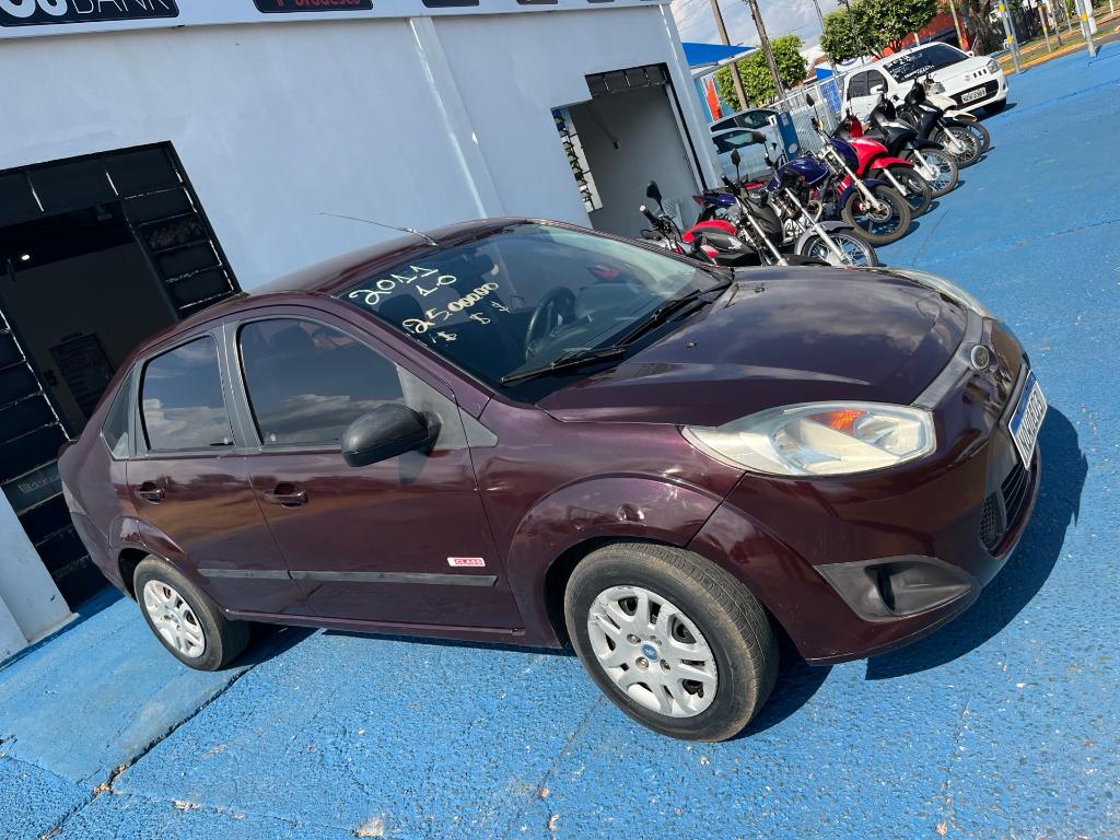 Ford Fiesta Fiesta Sedan 1.0 8V Flex 4p 2011