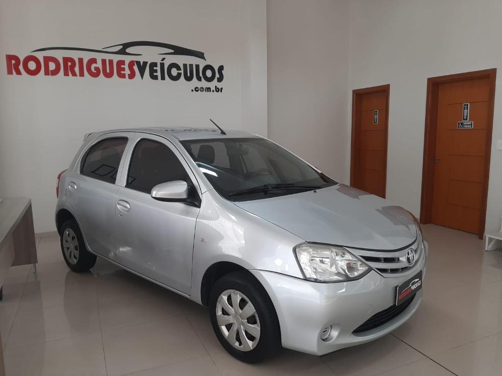 Toyota Etios ETIOS X 1.3 Flex 16V 5p Mec. 2015