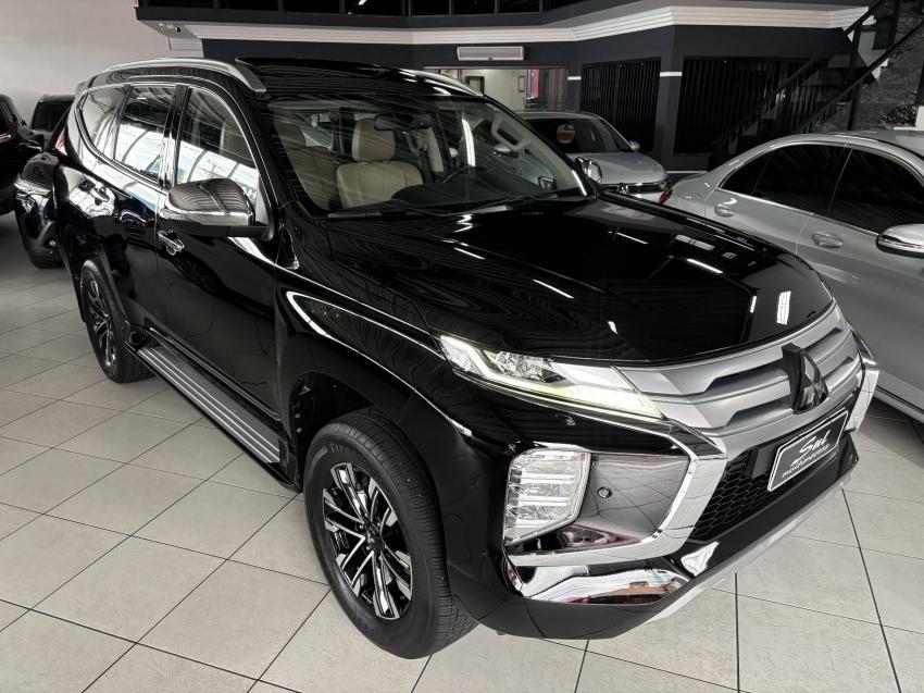 Mitsubishi Pajero 2021
