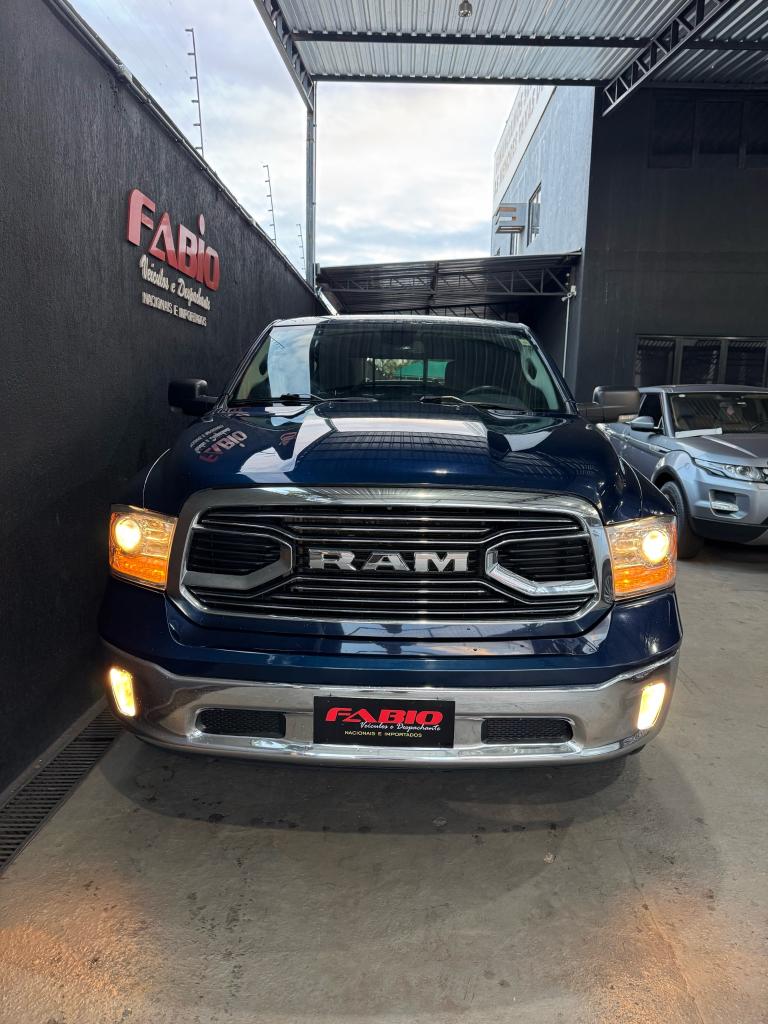 Ram 1500 1500 LIMITED 5.7 CD 4x4 Aut. 2023