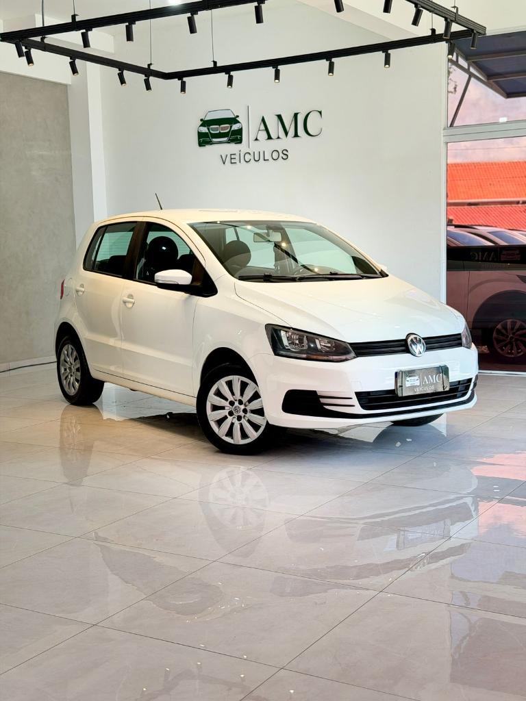 Volkswagen Fox TRENDLINE 1.0 12V FLEX 4P 2018