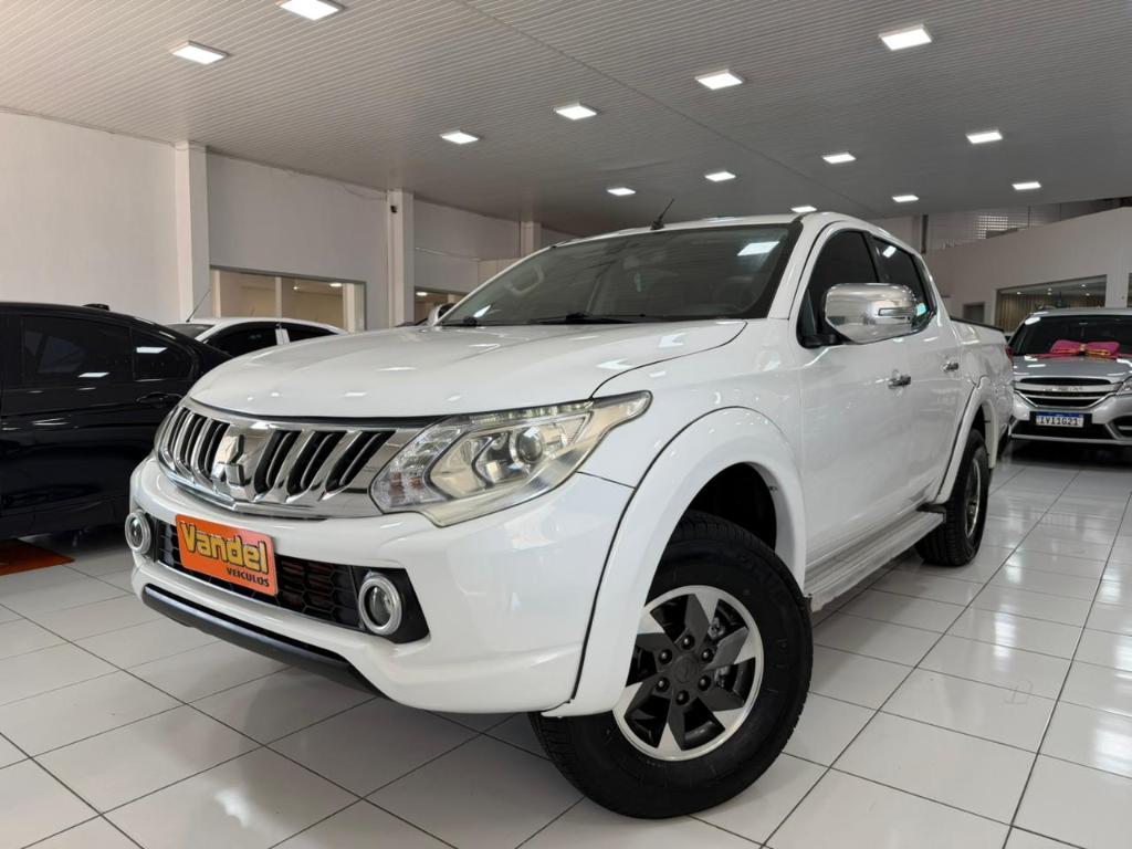 Mitsubishi L200 SPORT HPE 2.4 CD DIESEL AUT. 2017