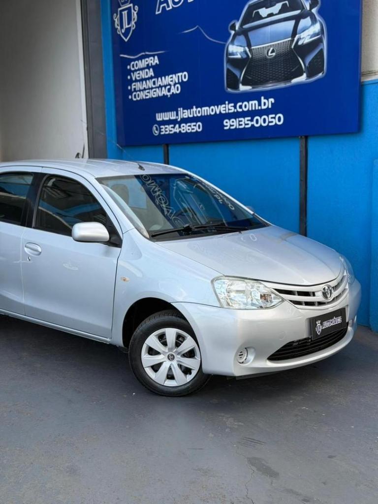 Toyota Etios Xs 1.3 Flex 16v 5p Mec. - Manual