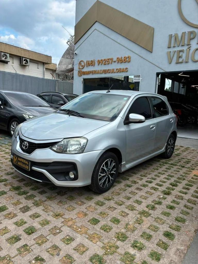 Toyota Etios 1.5 PLATINUM SEDAN 16V FLEX 4P AUTOMÁTICO 2018