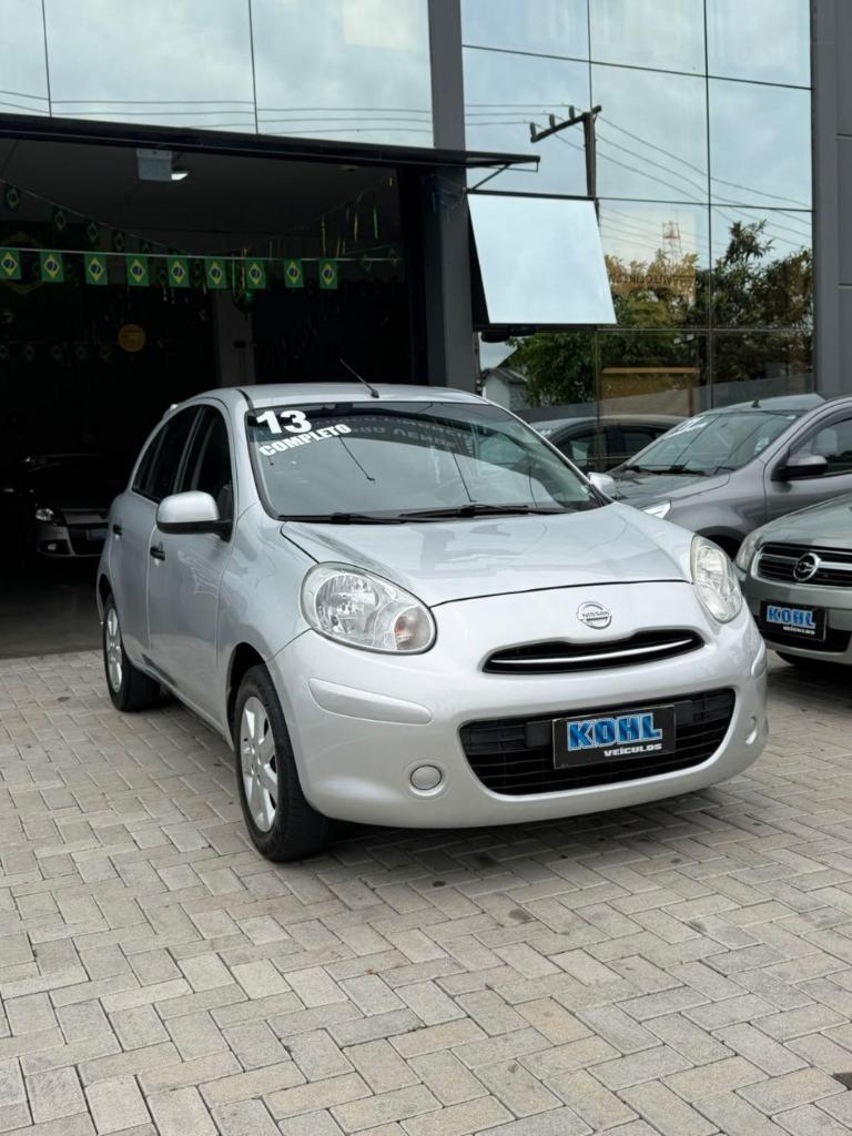 Nissan March MARCH SV 1.6 16V Flex Fuel 2013