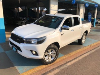 Foto do veículo Toyota Hilux 2.5 Std 4x4 Cd 16v Turbo 4p Manual