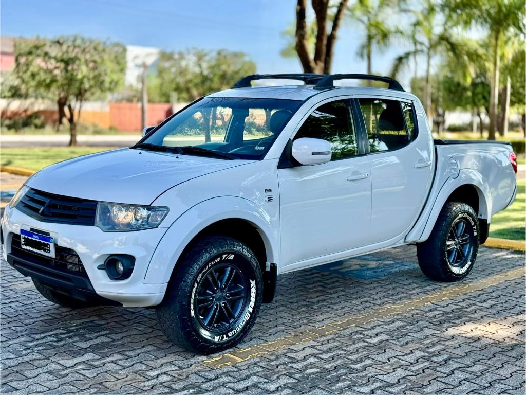 Mitsubishi L200 Triton 3.5 V6 Flex Hpe Auto 4wd 2015