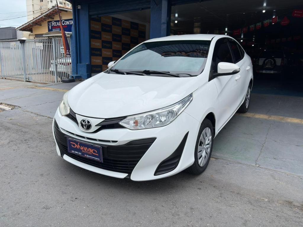 Toyota Yaris XL 1.5 CVT 2021