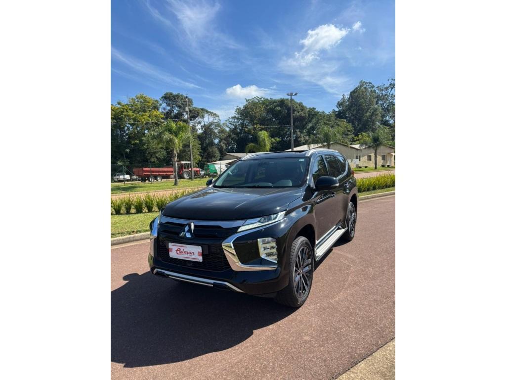 Mitsubishi Pajero 2024