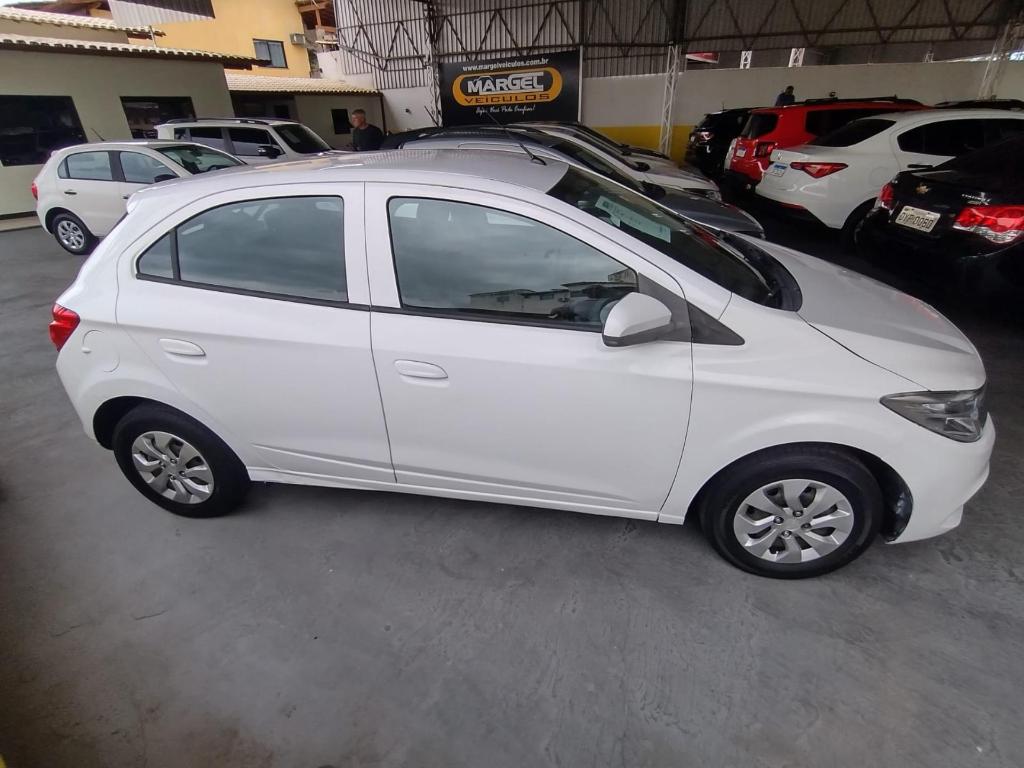 Chevrolet Onix ONIX HATCH Joy 1.0 8V Flex 5p Mec. 2015