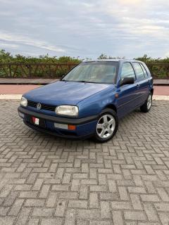 Foto do veículo Volkswagen Golf Gl 1.8/2.0i 4p