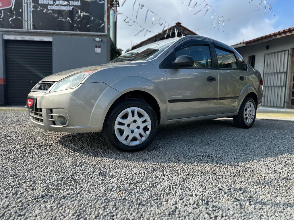 Ford Fiesta Fiesta Sedan 1.0 8V Flex 4p 2009