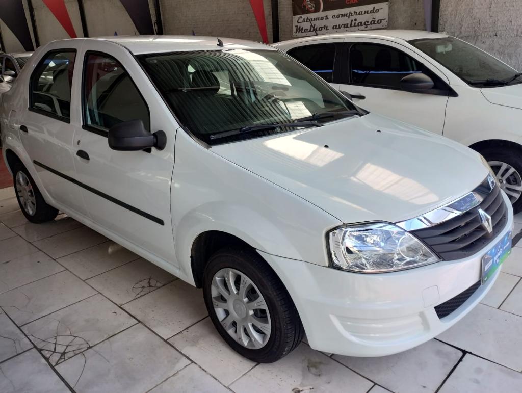 Renault Logan 2013